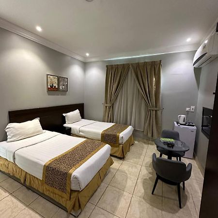 Al Rawda - Hotel Tabuk Buitenkant foto