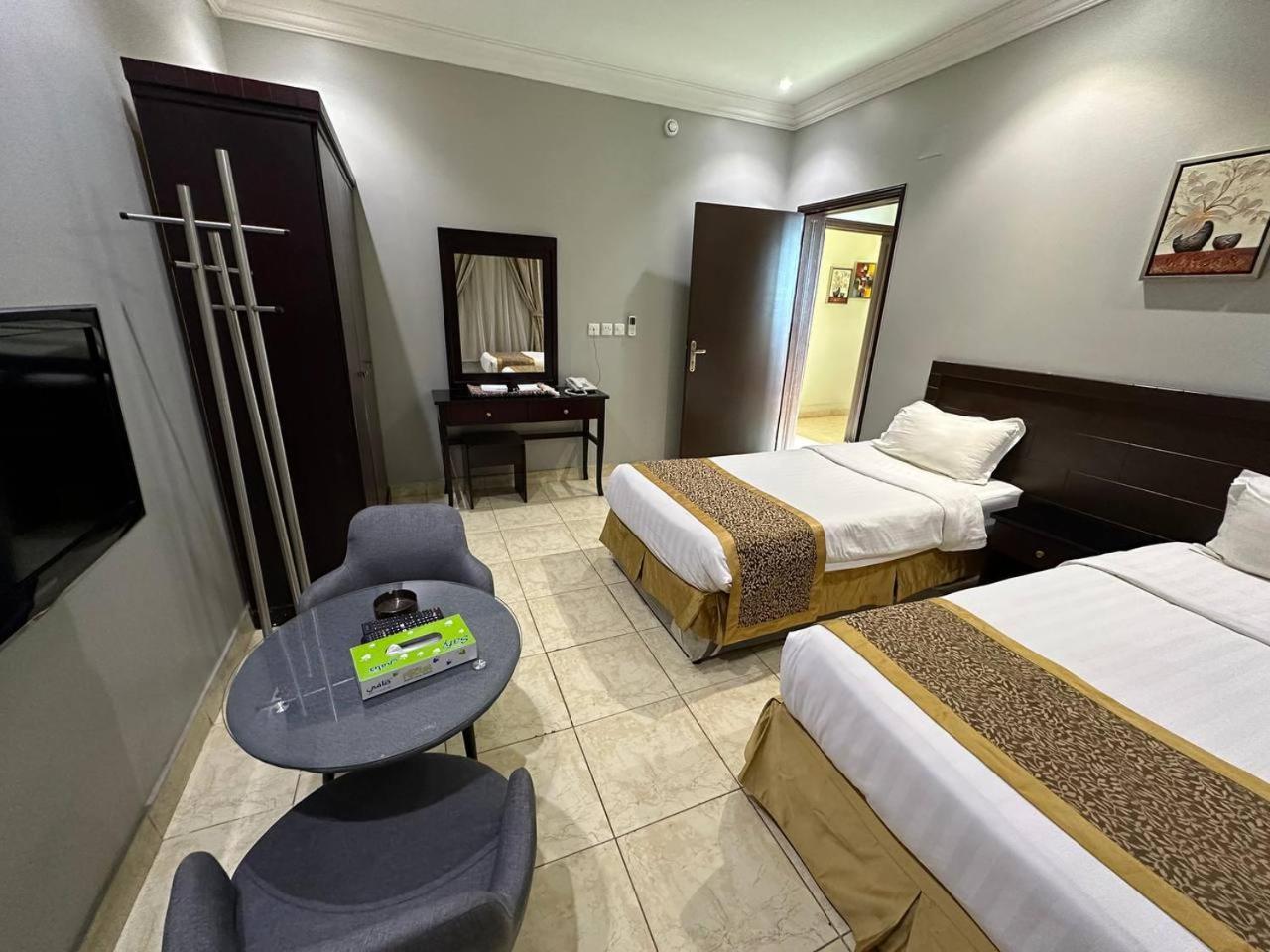 Al Rawda - Hotel Tabuk Buitenkant foto