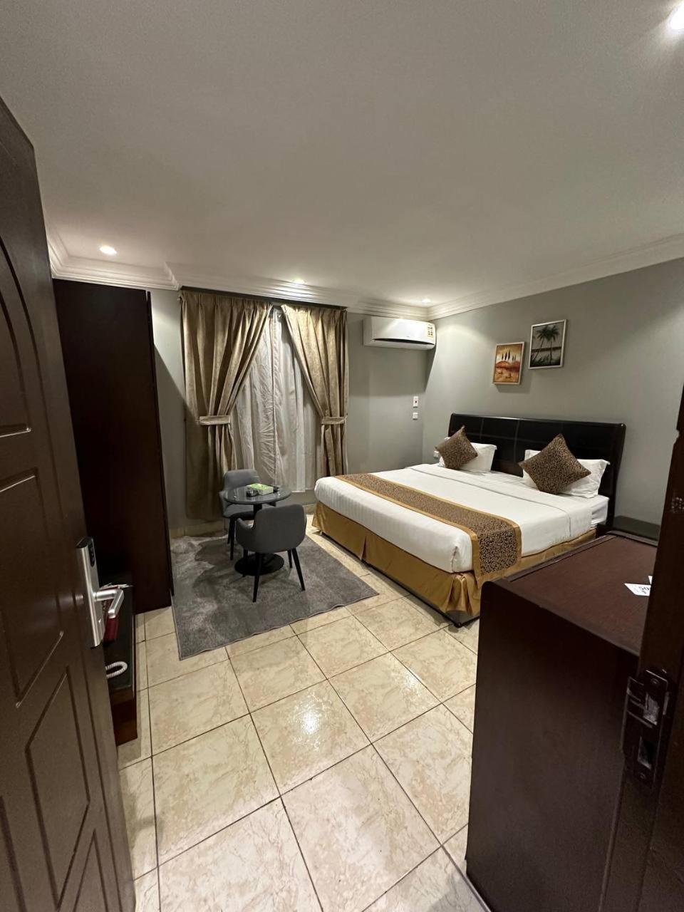 Al Rawda - Hotel Tabuk Buitenkant foto